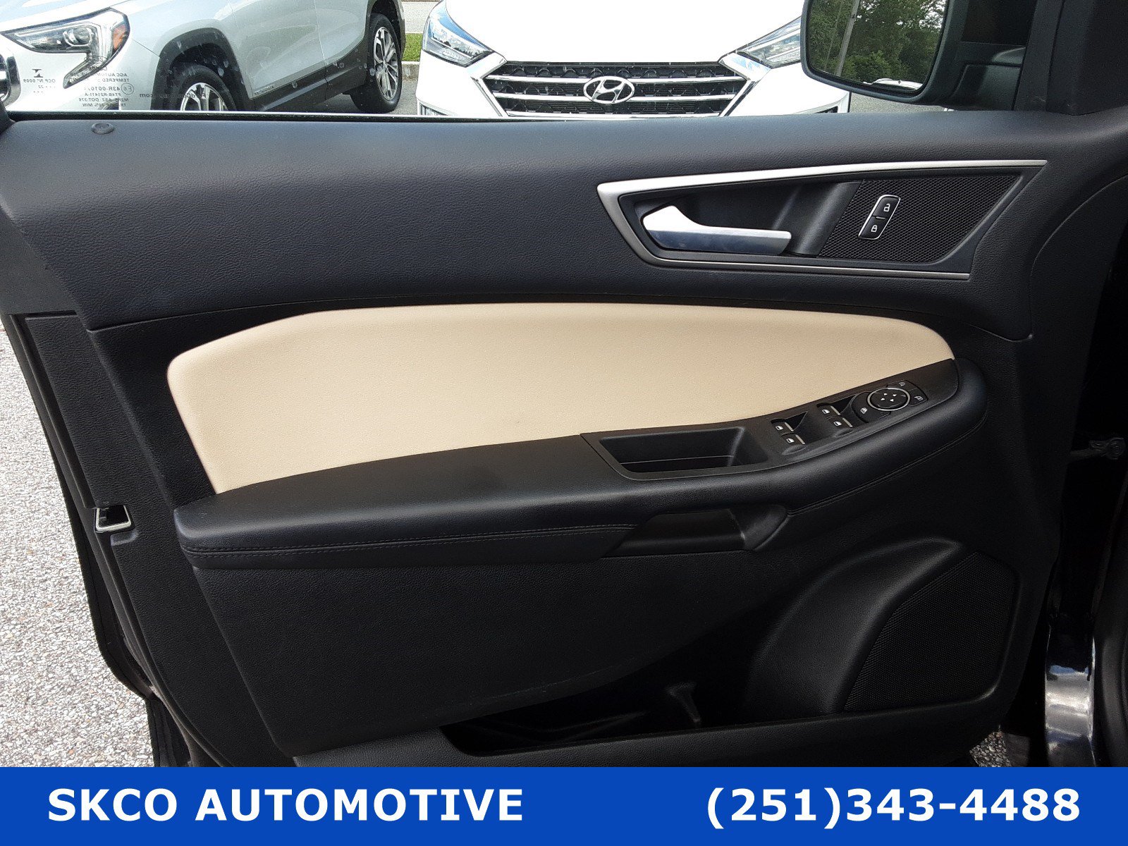 Used 2022 Ford Edge SEL AWD/4WD image 12