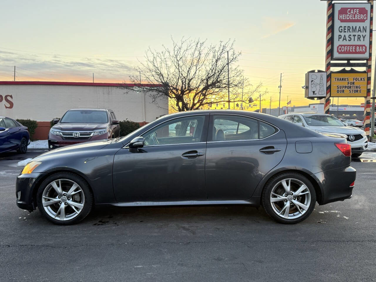 Used 2010 Lexus IS 250 image 2