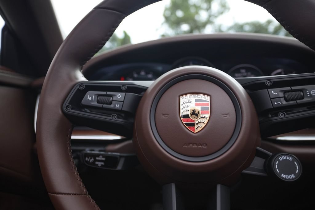 Used 2024 Porsche 911 Targa 4S AWD/4WD image 27