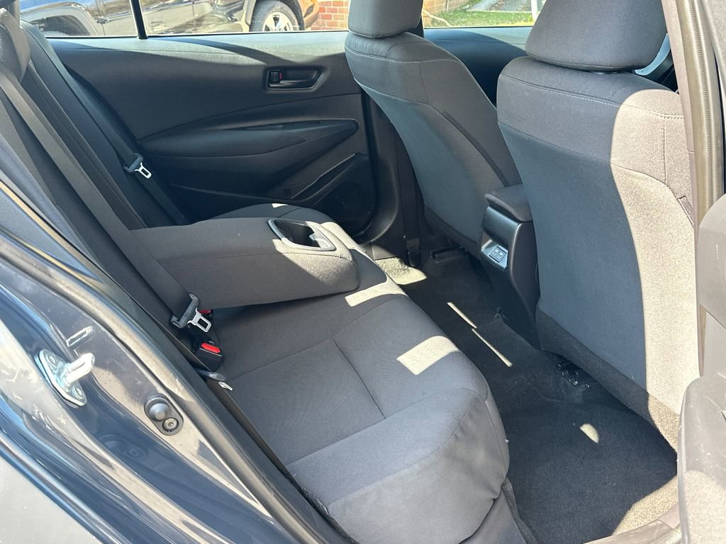 Used 2025 Toyota Corolla LE image 13