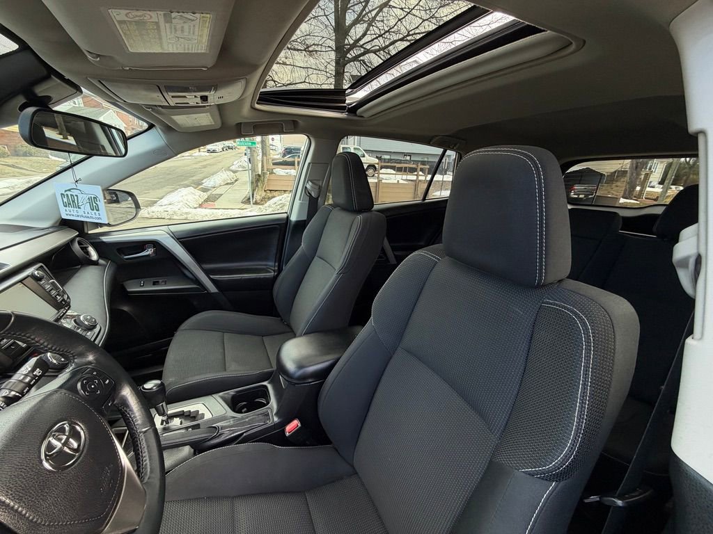 Used 2017 Toyota RAV4 XLE image 20