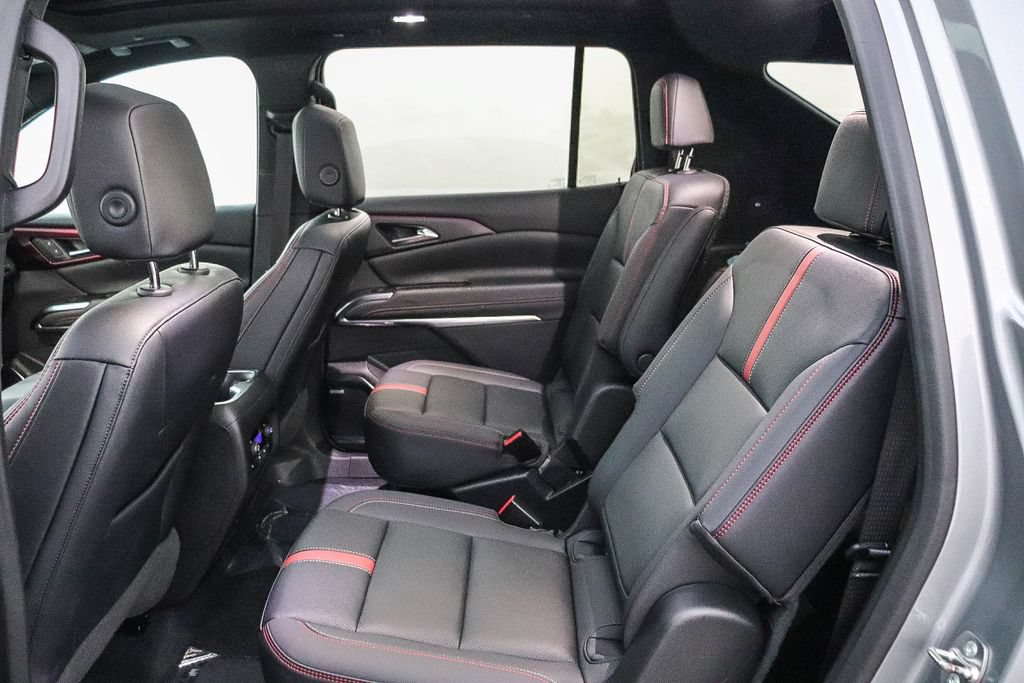 Used 2024 Chevrolet Traverse RS AWD/4WD image 21