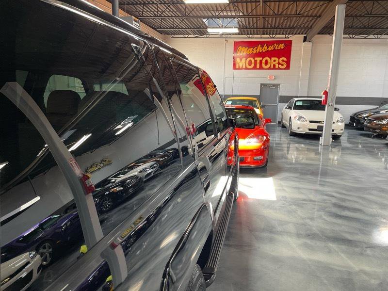 Used 1999 Cadillac Escalade 4WD image 11