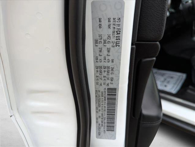 Used 2019 Jeep Grand Cherokee Limited image 26