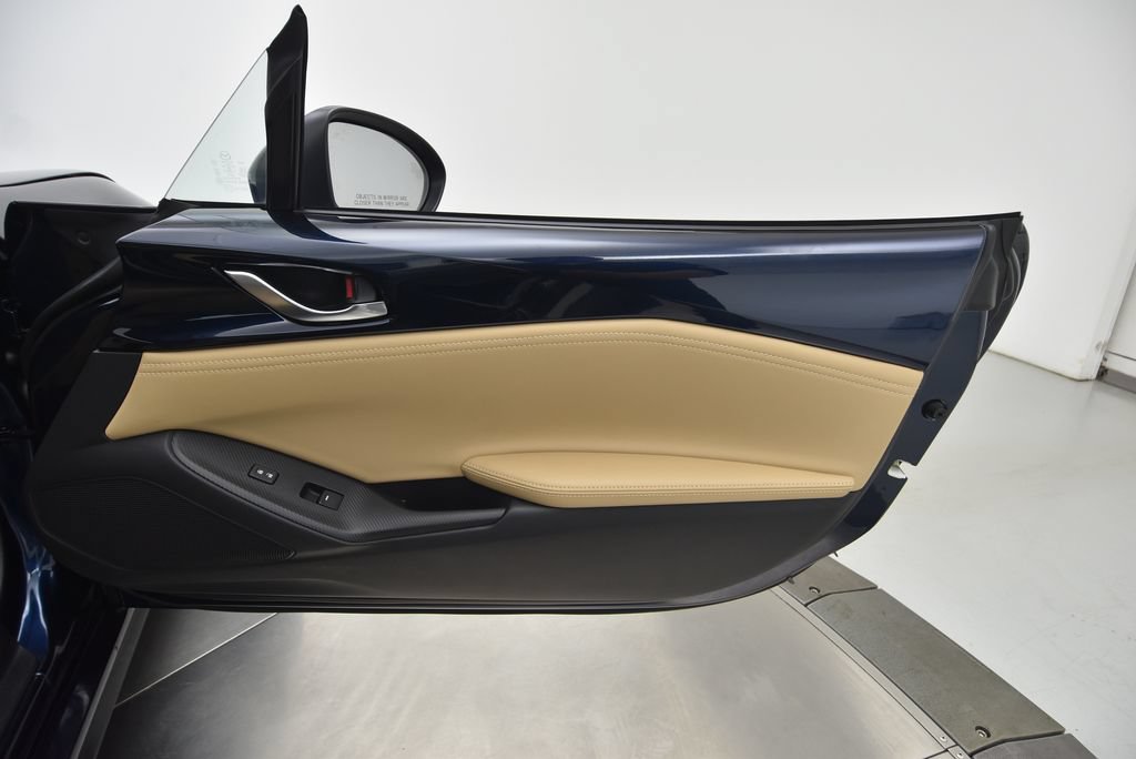 Used 2025 MAZDA MX-5 Miata Grand Touring RWD image 40
