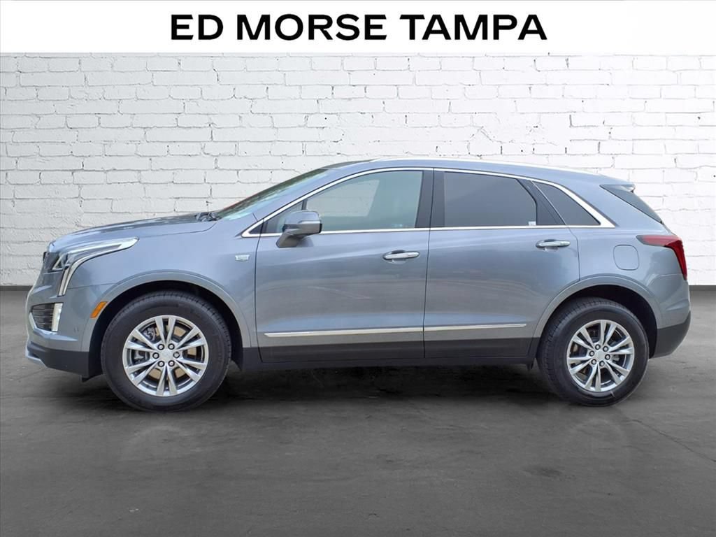 Used 2022 Cadillac XT5 Premium Luxury w/ Technology Package AWD/4WD image 2