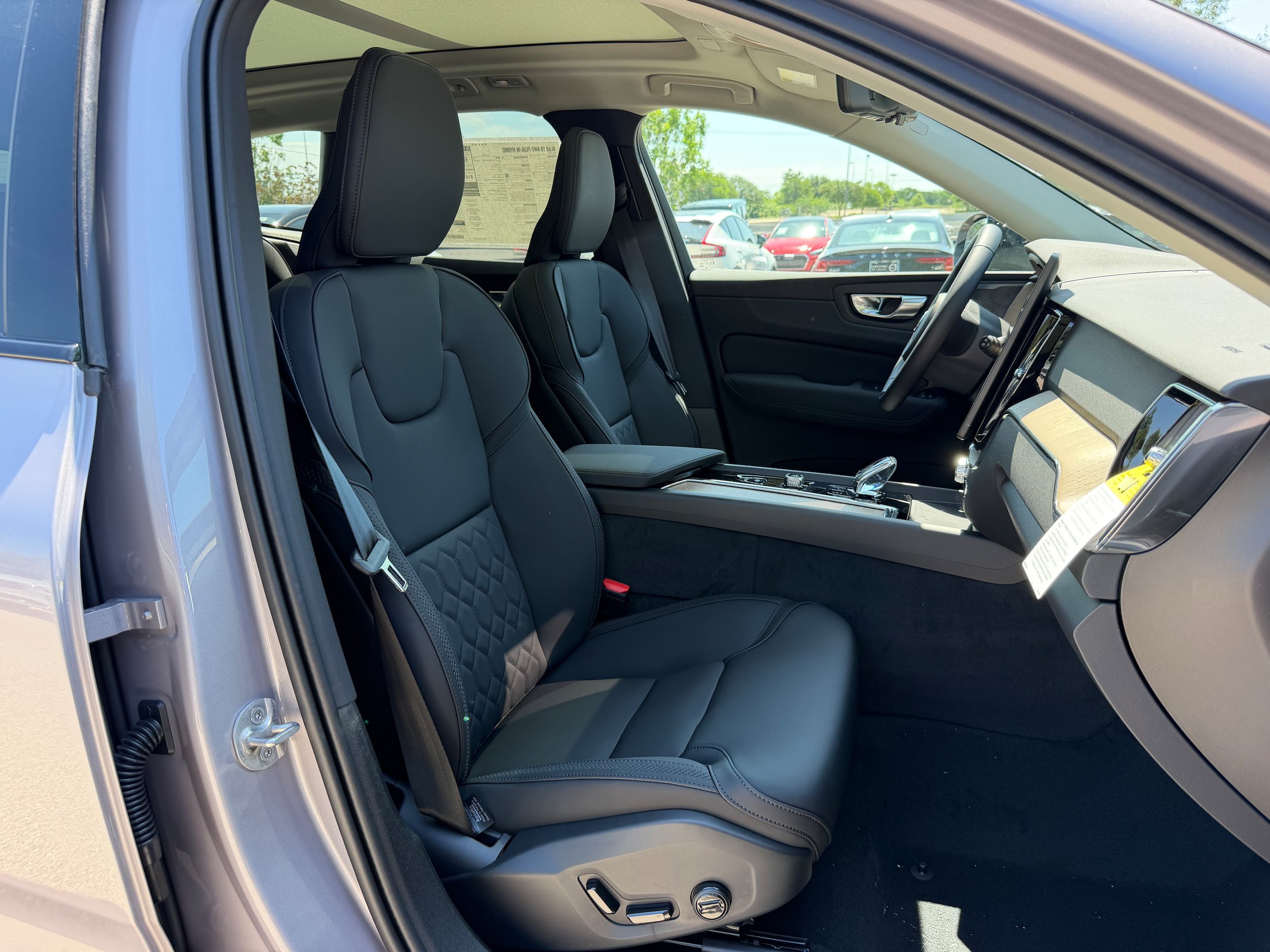 New 2026 Volvo XC60 T8 Plus w/ Protection Package Premier AWD/4WD image 8
