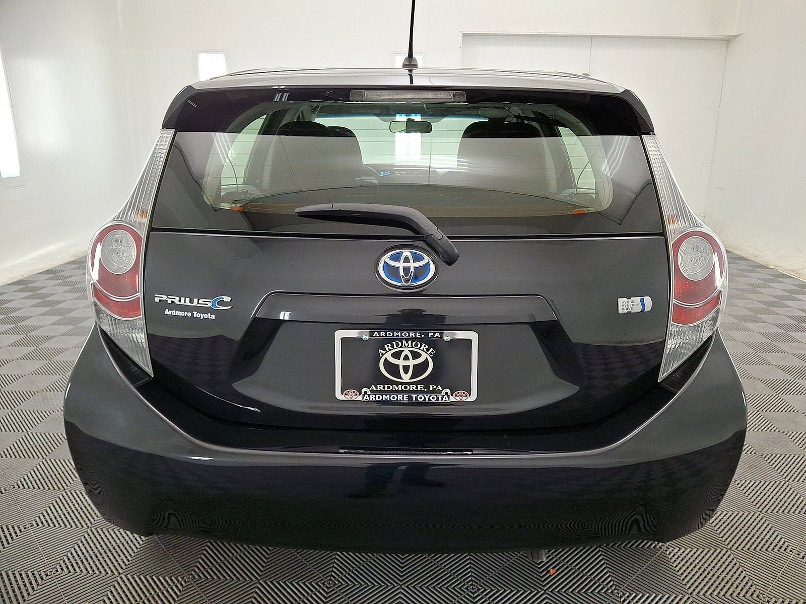 Used 2014 Toyota Prius C Two image 21