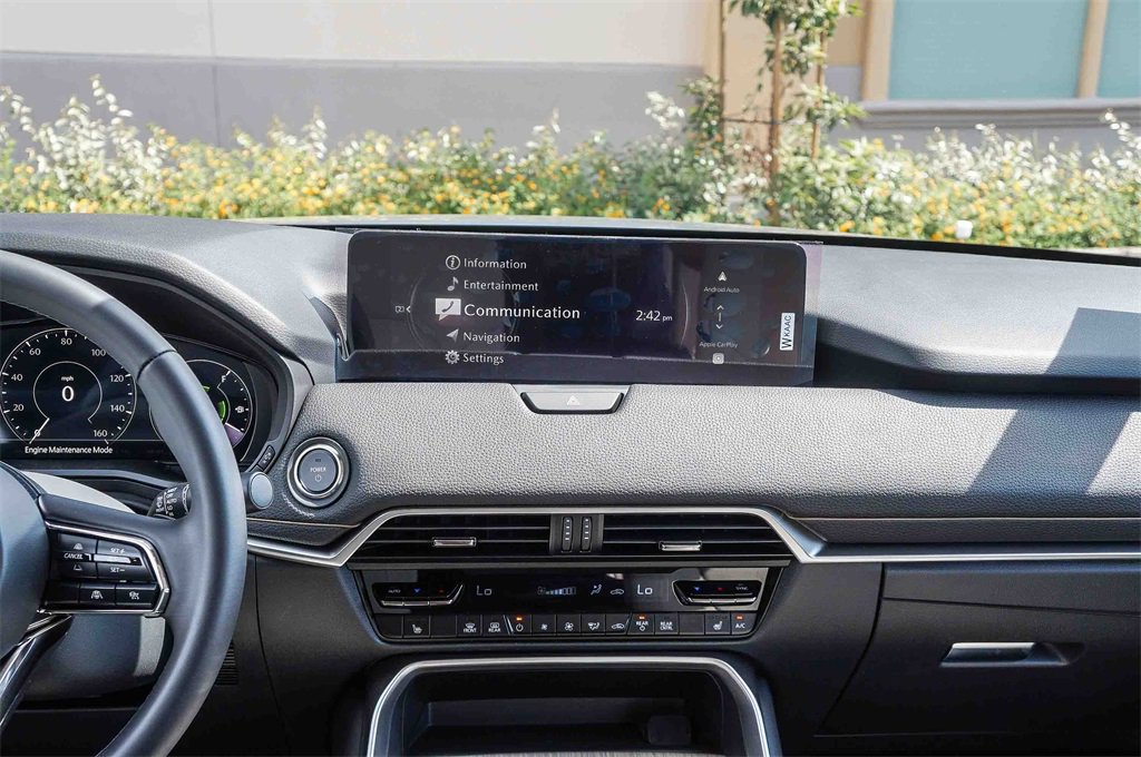 New 2025 MAZDA CX-70 Plug-In Hybrid w/ Premium Pkg image 13