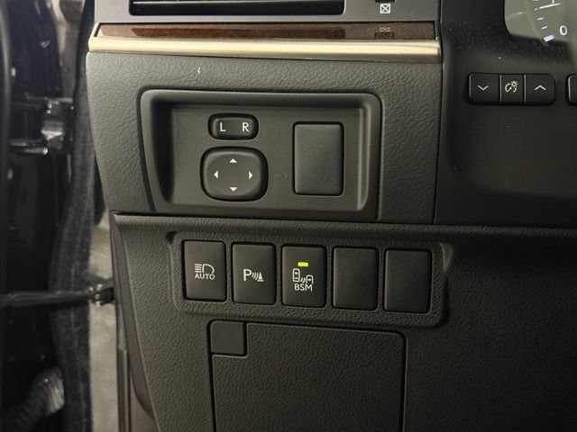 Used 2018 Lexus ES 350 w/ Luxury Package w/Wood Trim FWD image 27
