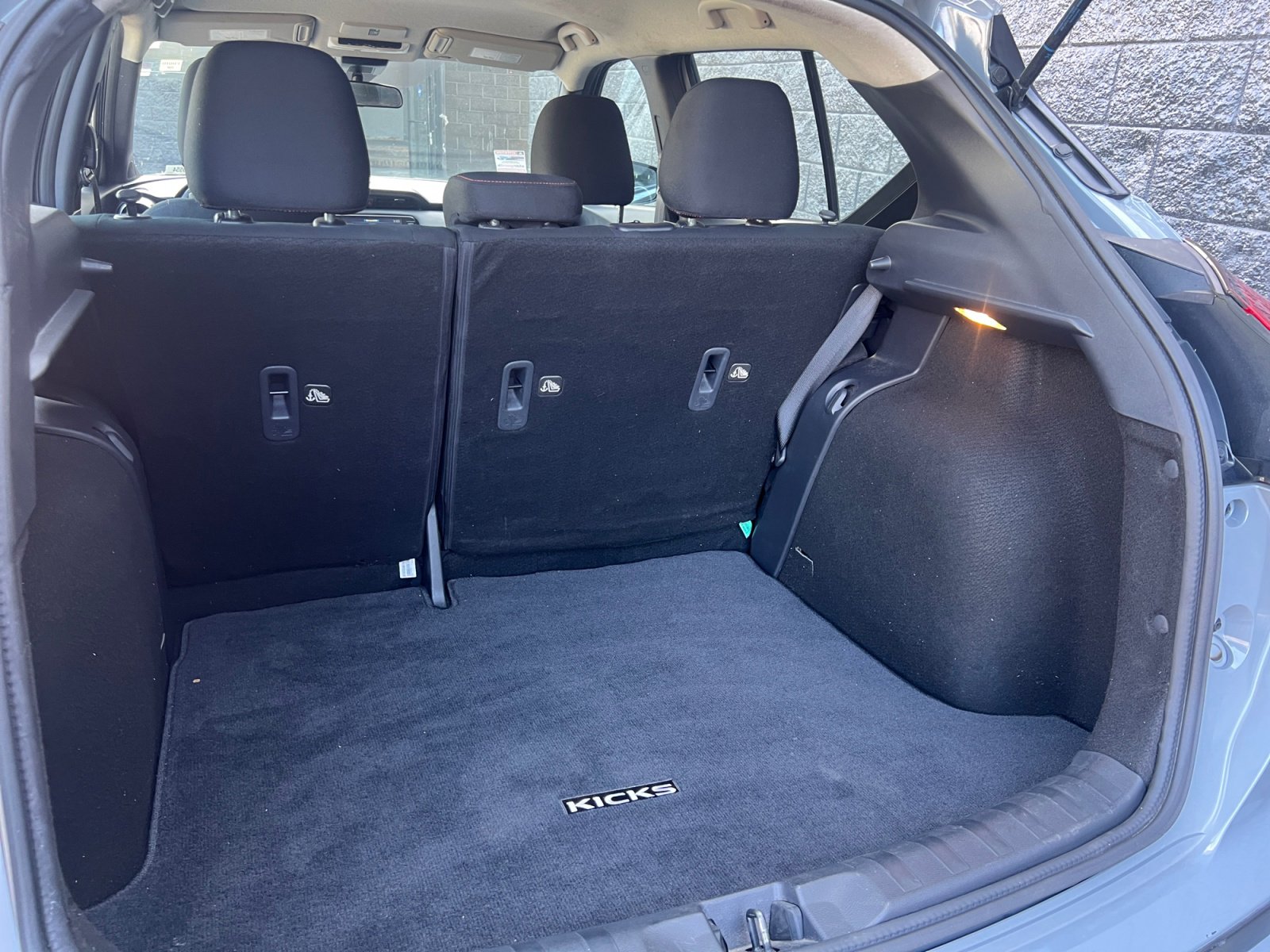 Used 2024 Nissan Kicks SR FWD image 22