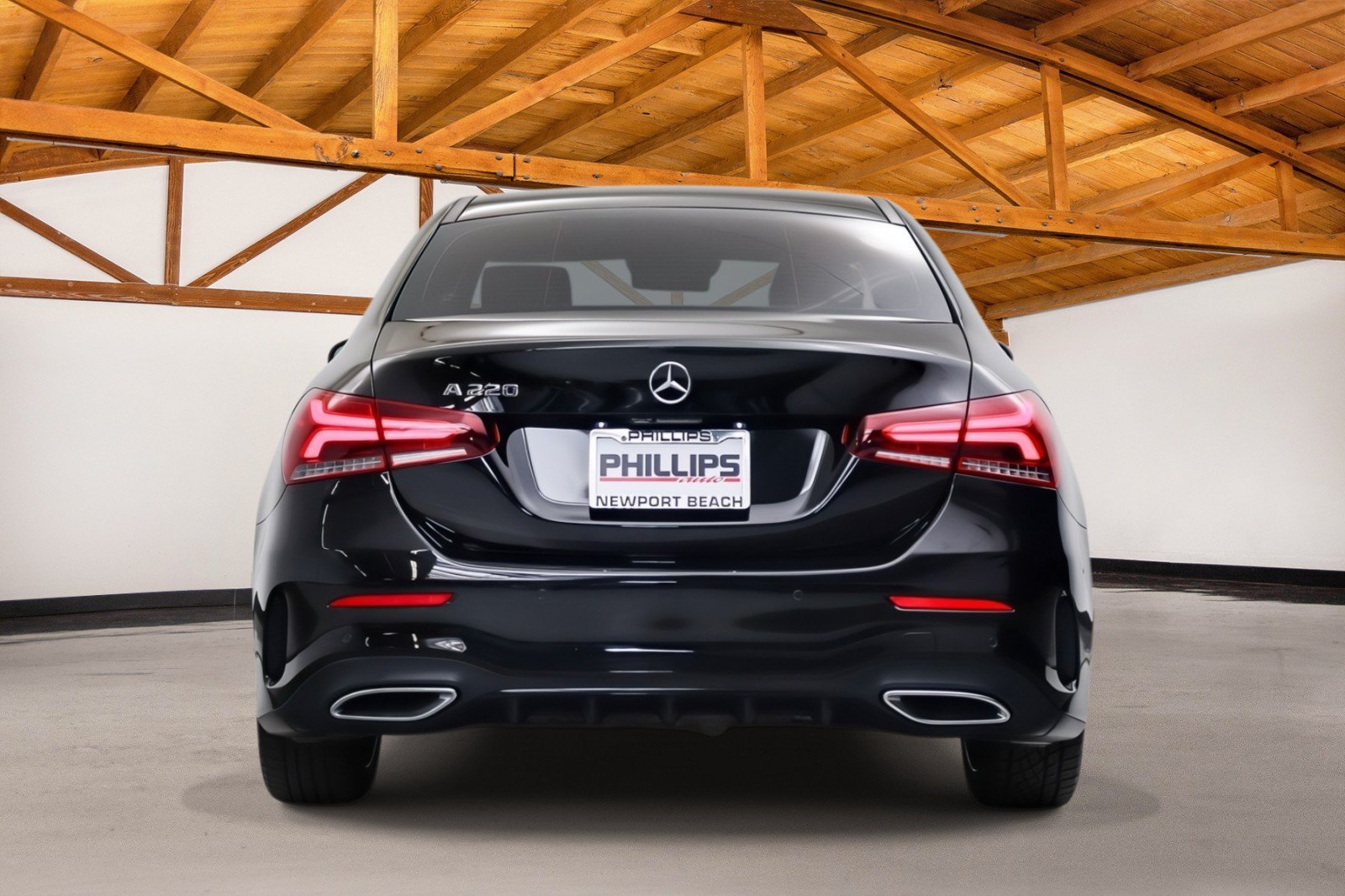 Used 2021 Mercedes-Benz A 220 w/ AMG Line image 4