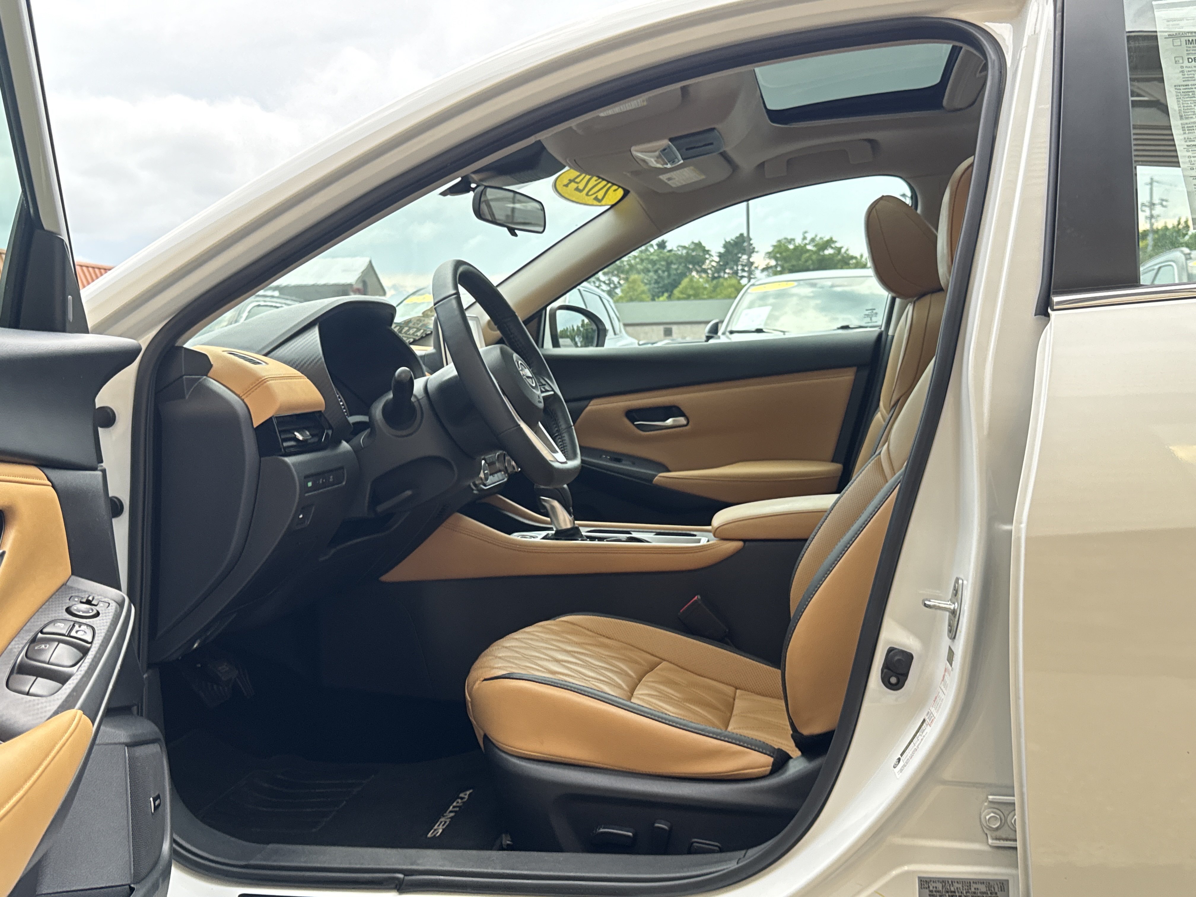 Used 2024 Nissan Sentra SV w/ SV Premium Package FWD image 12