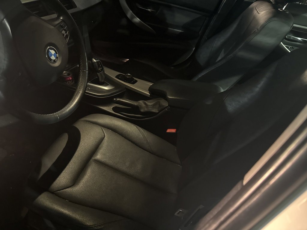 Used 2014 BMW 320i xDrive Sedan image 10