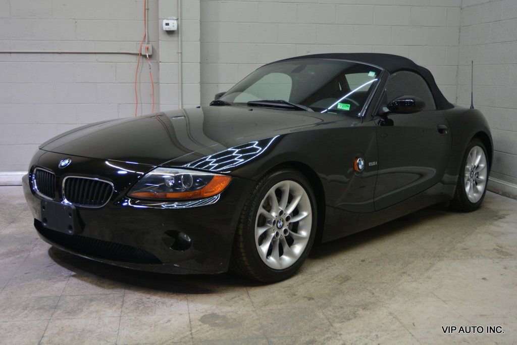 Used 2003 BMW Z4 2.5i image 2