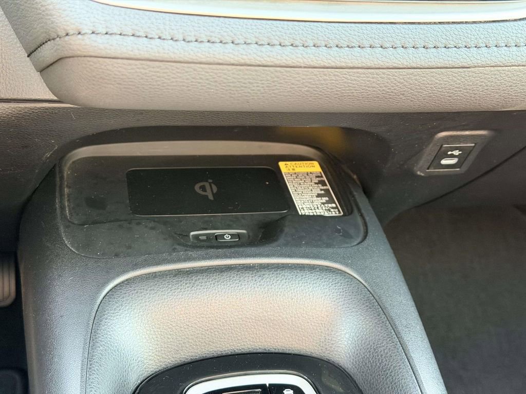 Certified 2024 Toyota Corolla SE w/ SE Premium Package FWD image 6