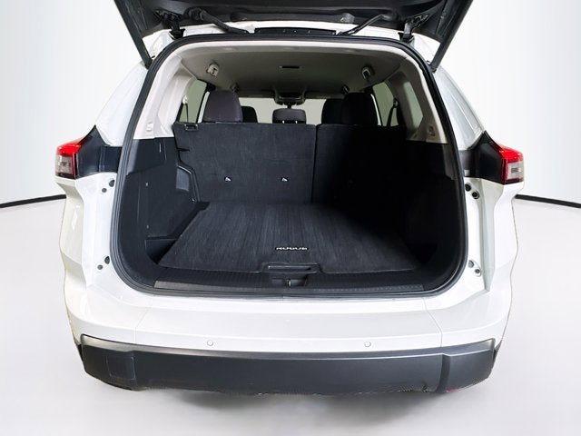 Used 2024 Nissan Rogue SV AWD/4WD image 20