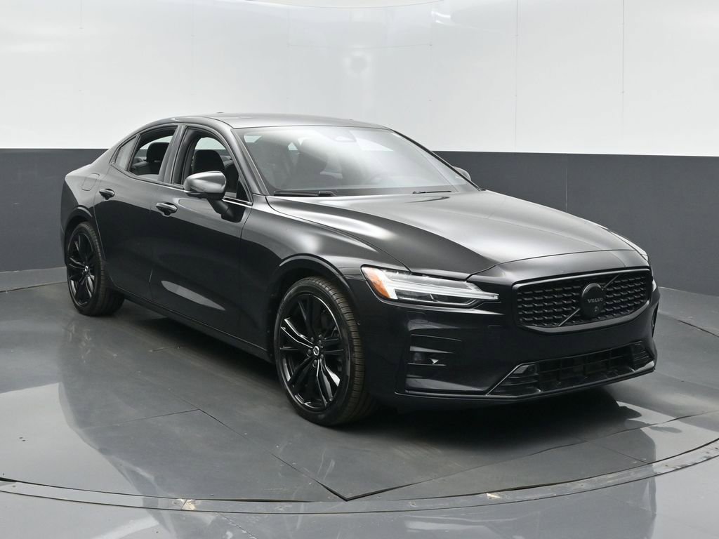 Used 2024 Volvo S60 B5 Plus w/ Climate Package AWD/4WD image 2