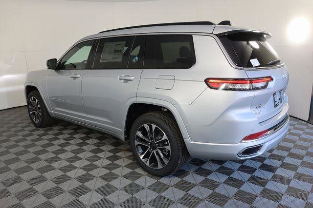 New 2025 Jeep Grand Cherokee L Overland AWD/4WD image 5