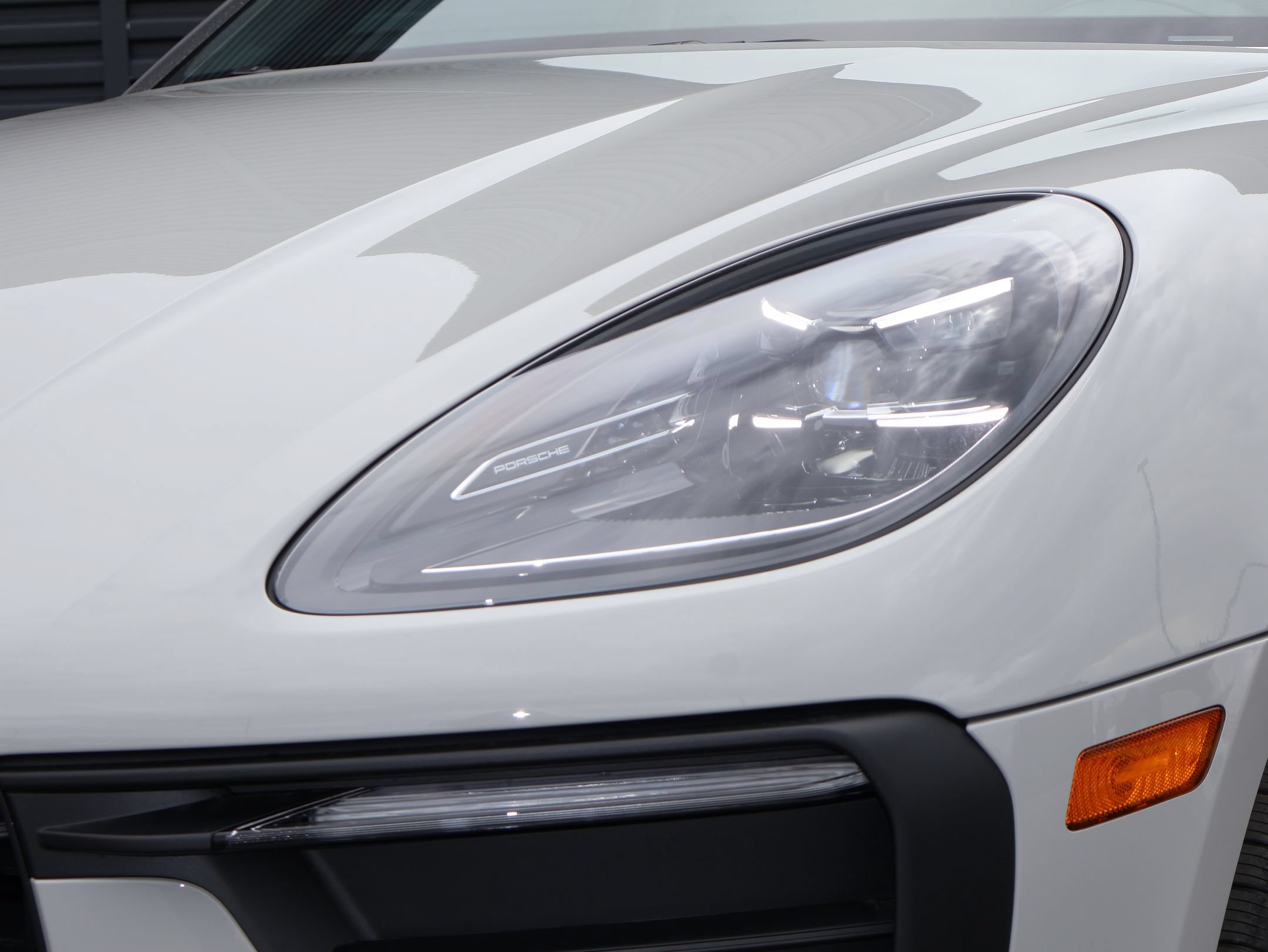 New 2026 Porsche Macan AWD/4WD image 12