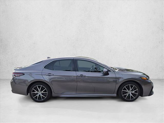 Used 2023 Toyota Camry SE w/ Convenience Package FWD image 4