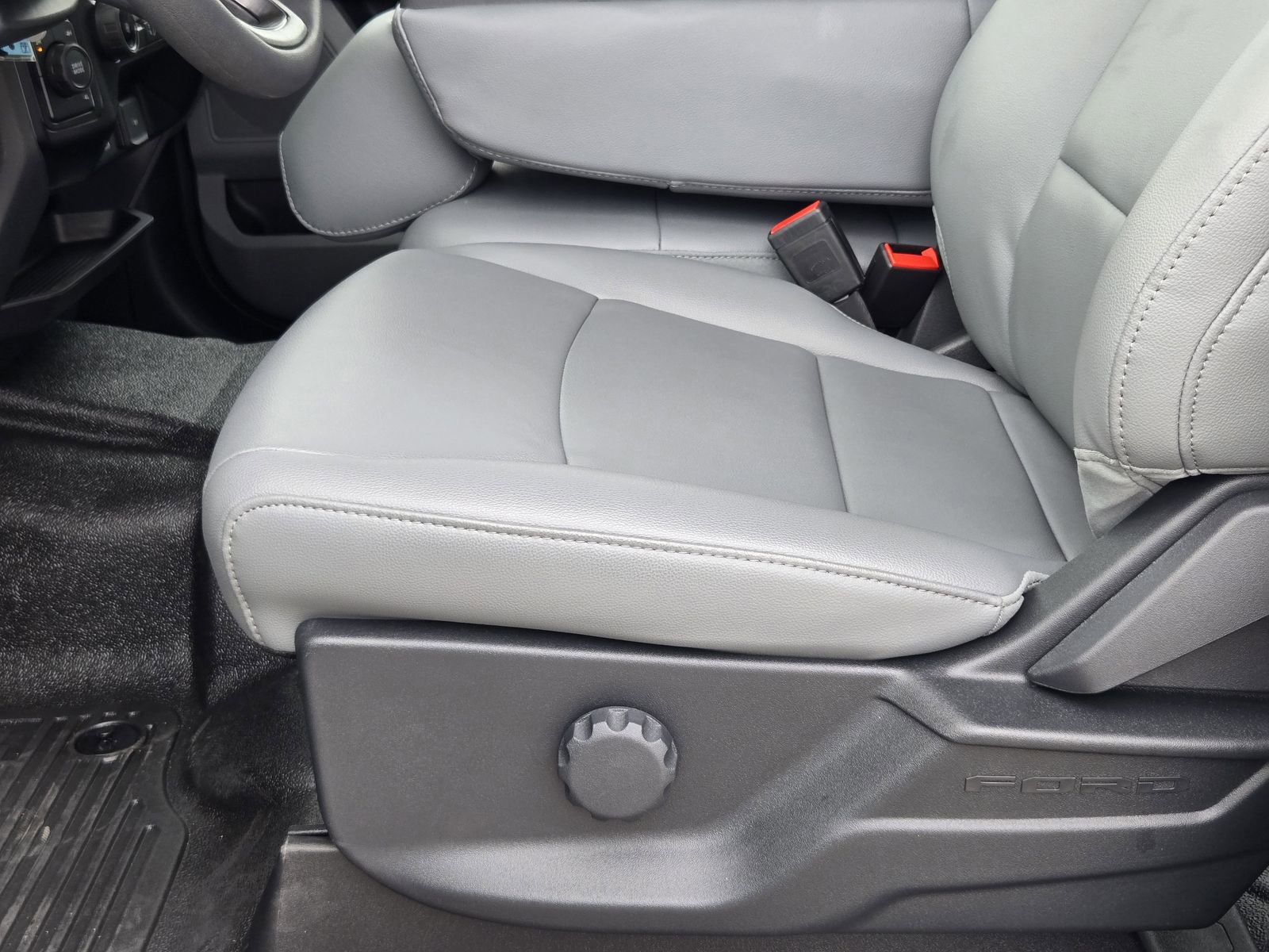 New 2026 Ford F450 XL w/ 360-Degree Camera Package image 24