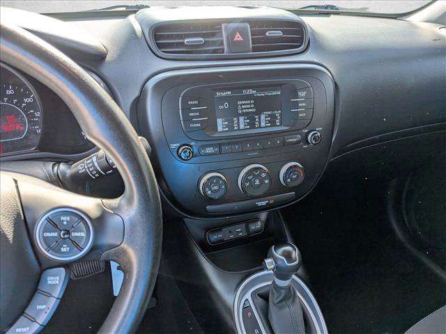 Used 2018 Kia Soul Base image 14