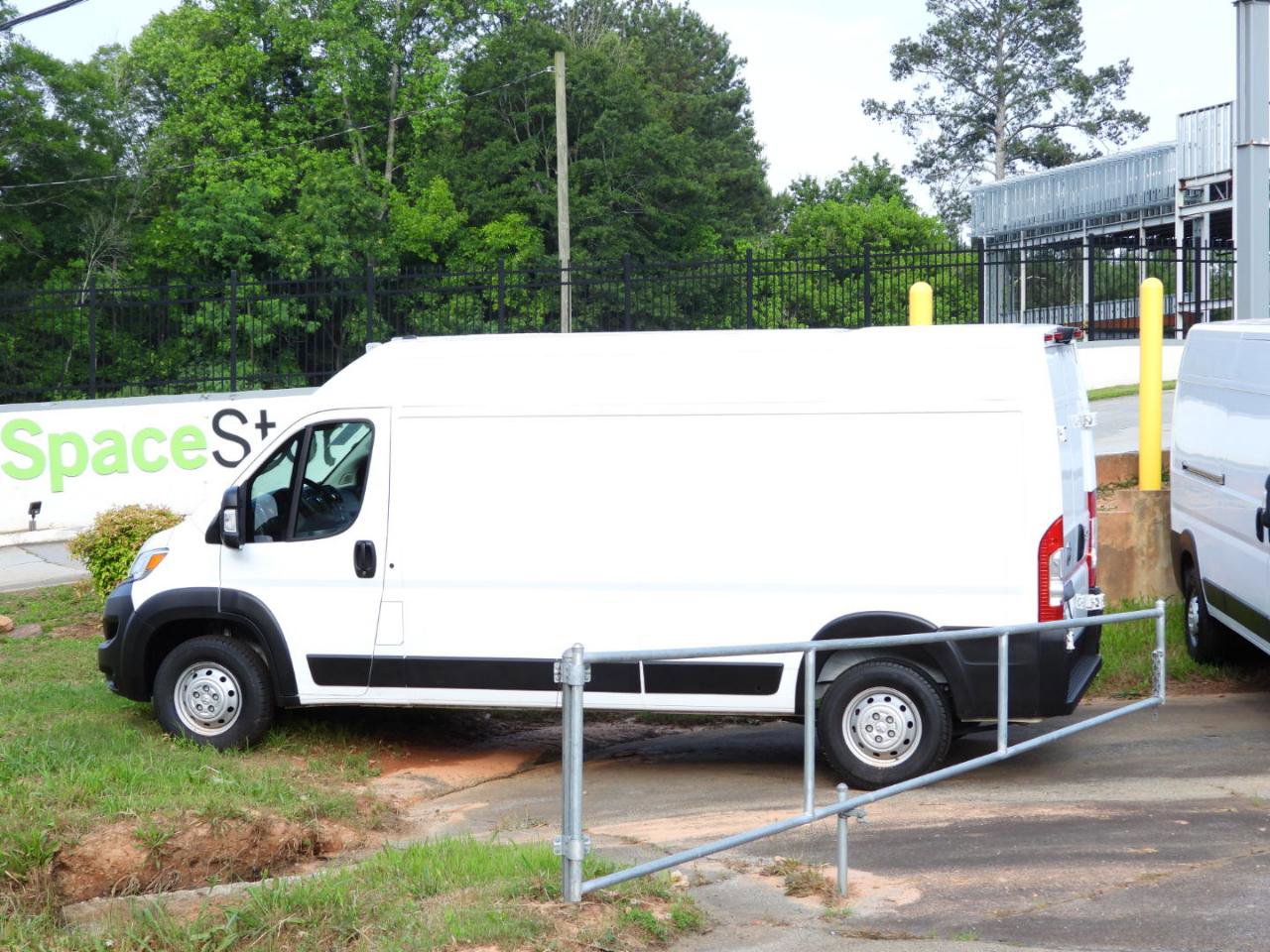 Used 2024 RAM ProMaster 2500 w/ Convenience Group FWD image 6