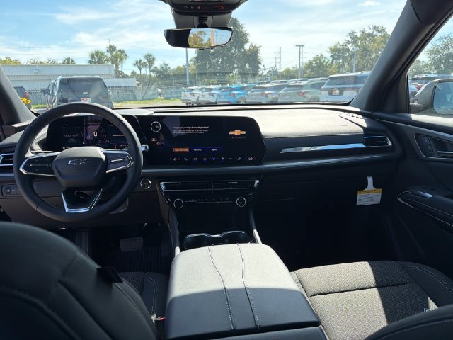 New 2027 Chevrolet Traverse LT w/ Midnight/Sport Edition FWD image 24
