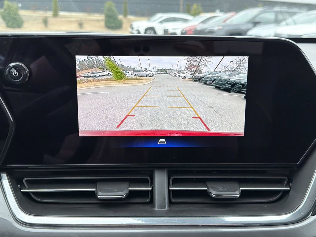 Used 2024 Chevrolet Trax ACTIV w/ Driver Confidence Package image 29