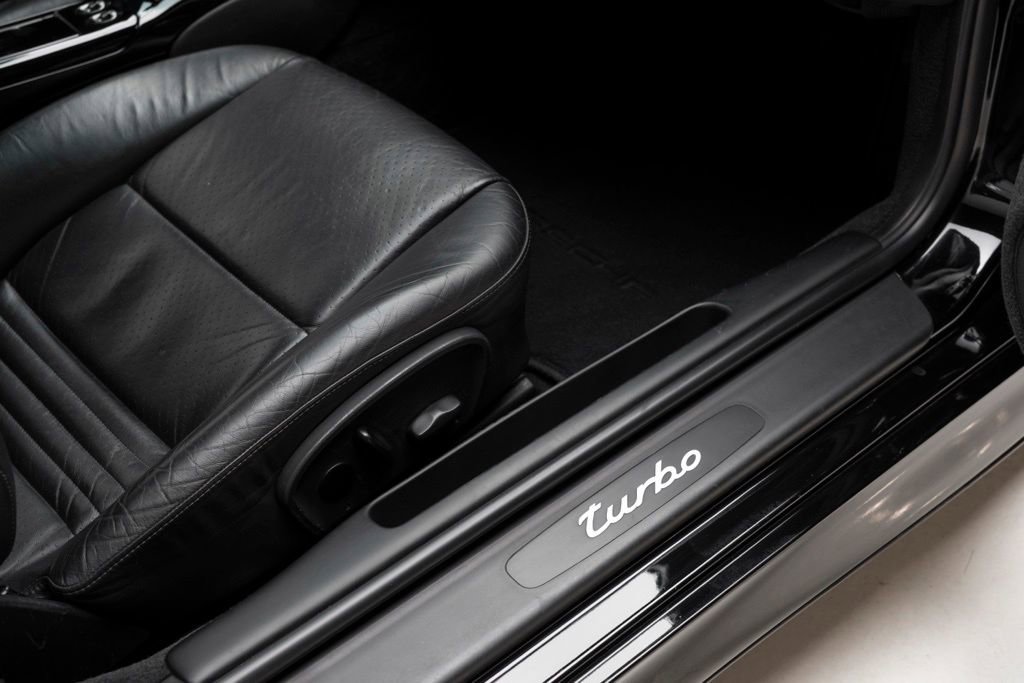 Used 2001 Porsche 911 Turbo image 41