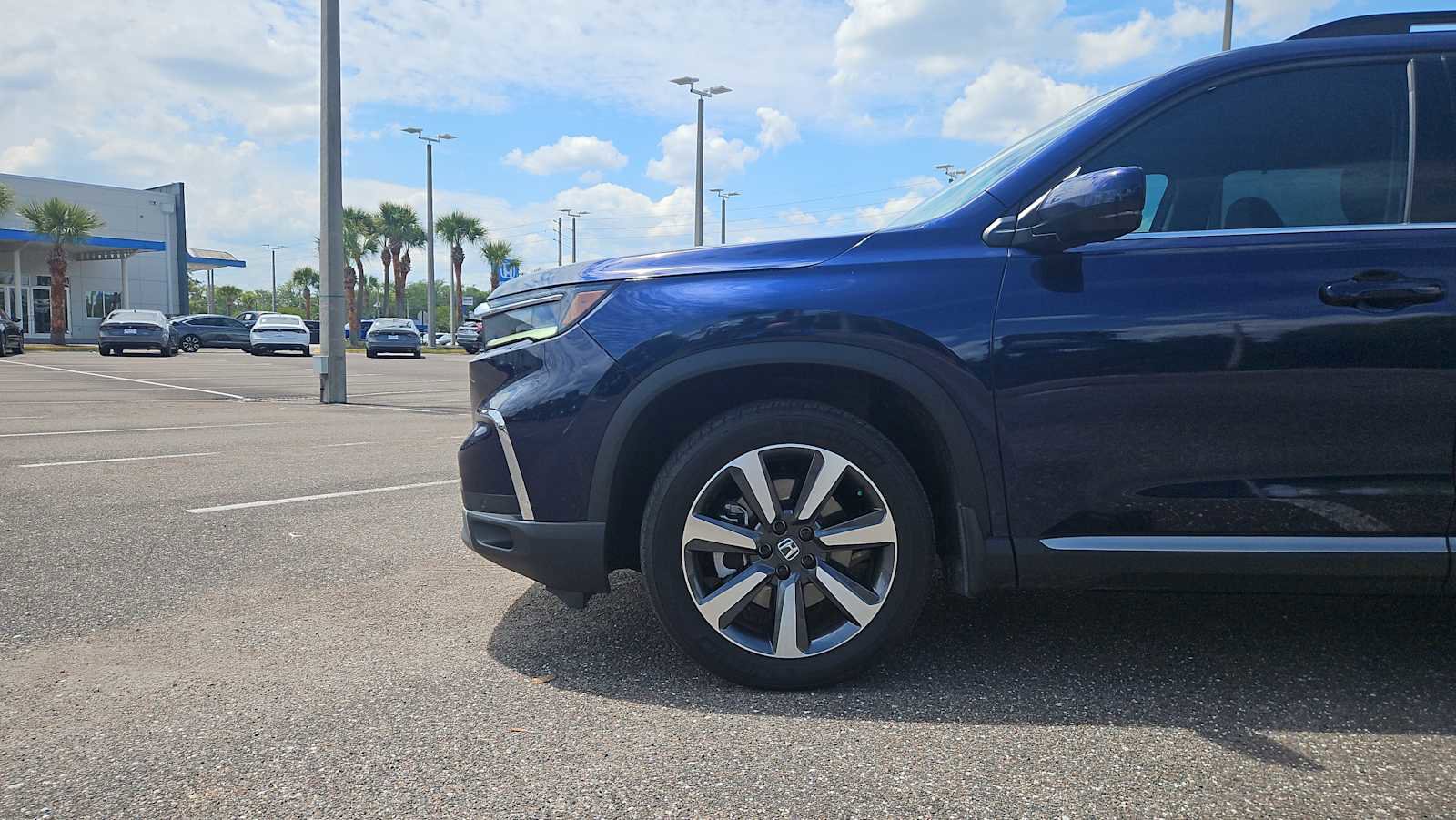 Certified 2024 Honda Pilot Touring image 19