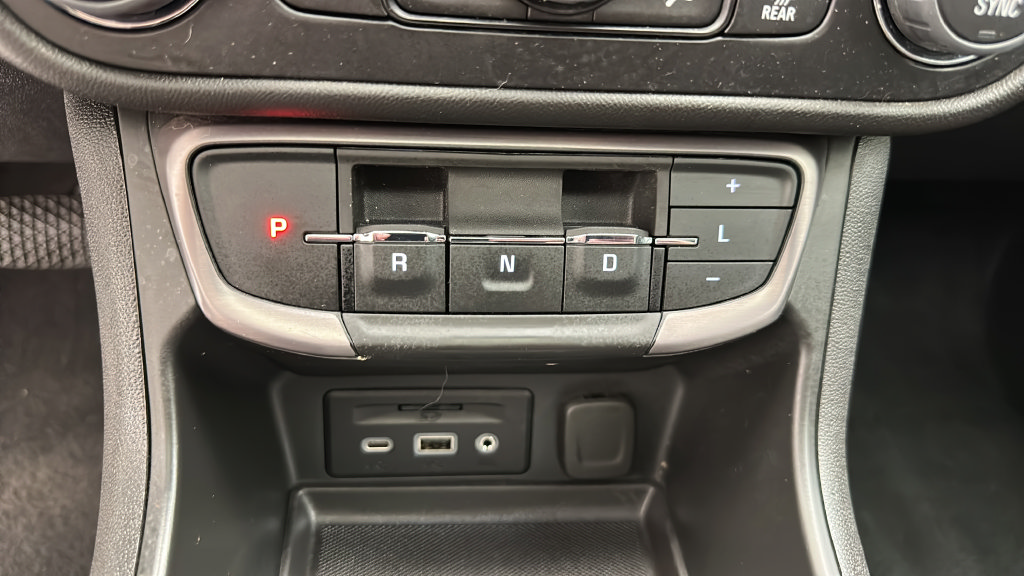 Used 2023 GMC Terrain AT4 w/ LPO, 'HIT The Road' Package AWD/4WD image 21