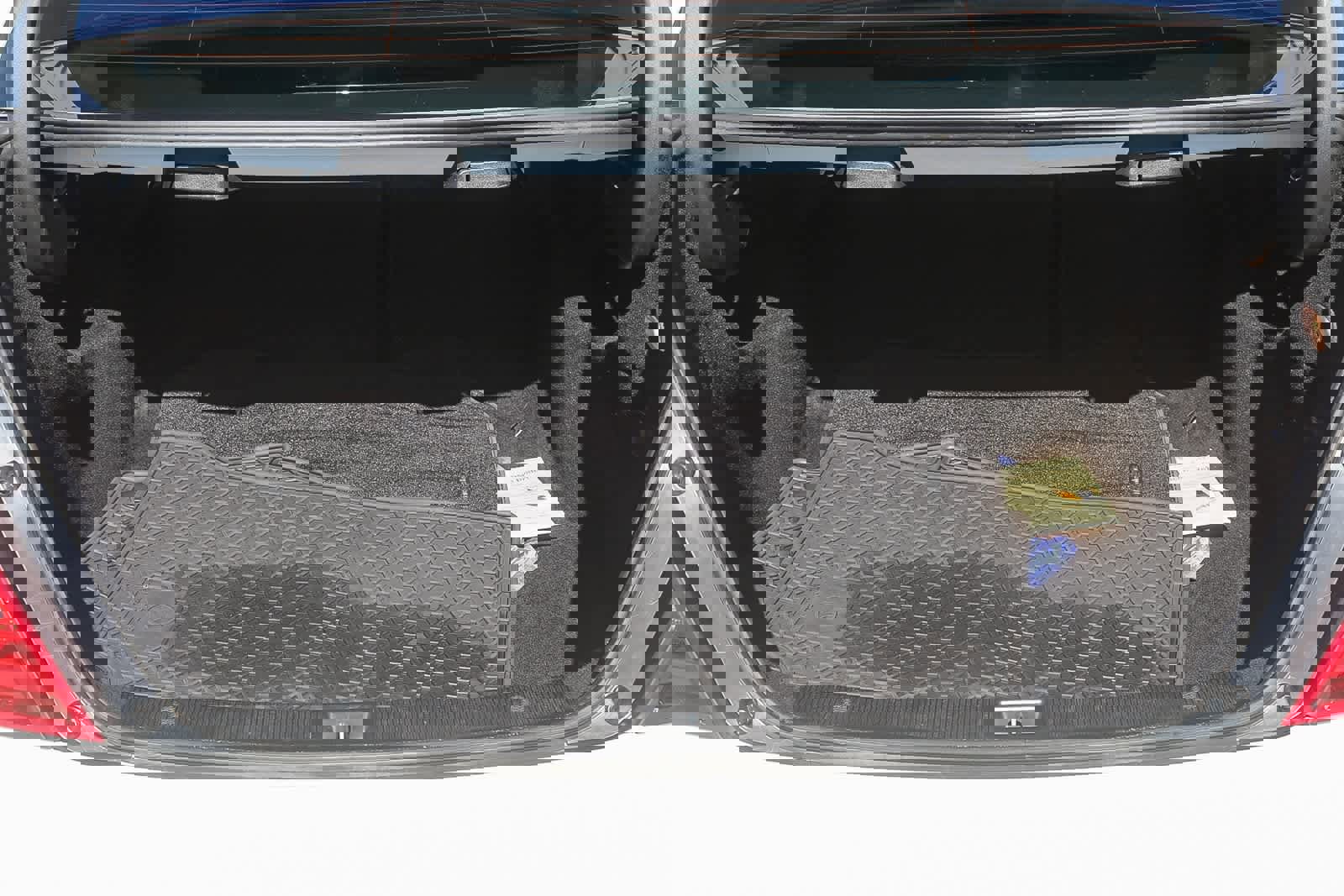 Used 2012 Mercedes-Benz C 250 Sedan image 26