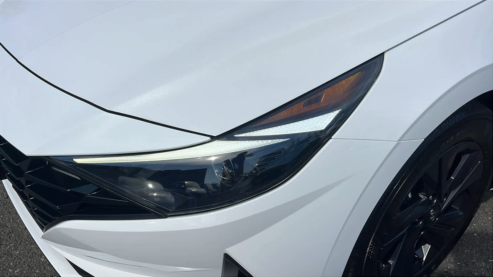 Used 2023 Hyundai Elantra SEL FWD image 7