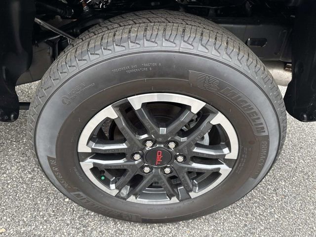 Certified 2025 Toyota Tacoma TRD Sport AWD/4WD image 28