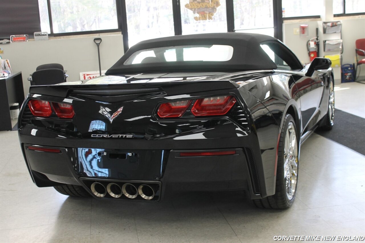 Used 2016 Chevrolet Corvette Stingray Convertible w/ 2LT Preferred Equipment Group RWD image 9