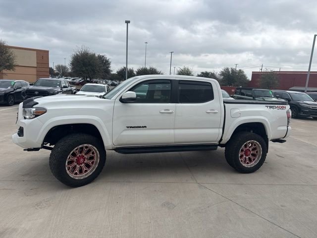 Used 2022 Toyota Tacoma TRD Sport image 6