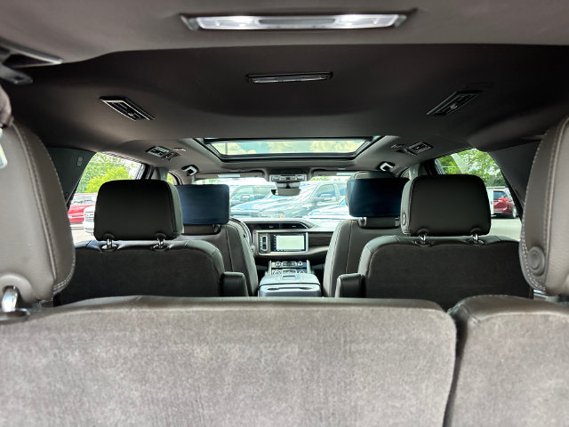 Used 2023 GMC Yukon Denali w/ Denali Reserve Package AWD/4WD image 33