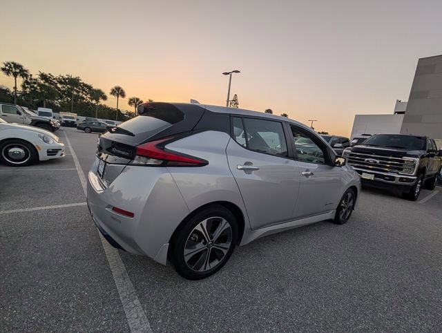 Used 2019 Nissan Leaf SV w/ SV Technology Package image 13