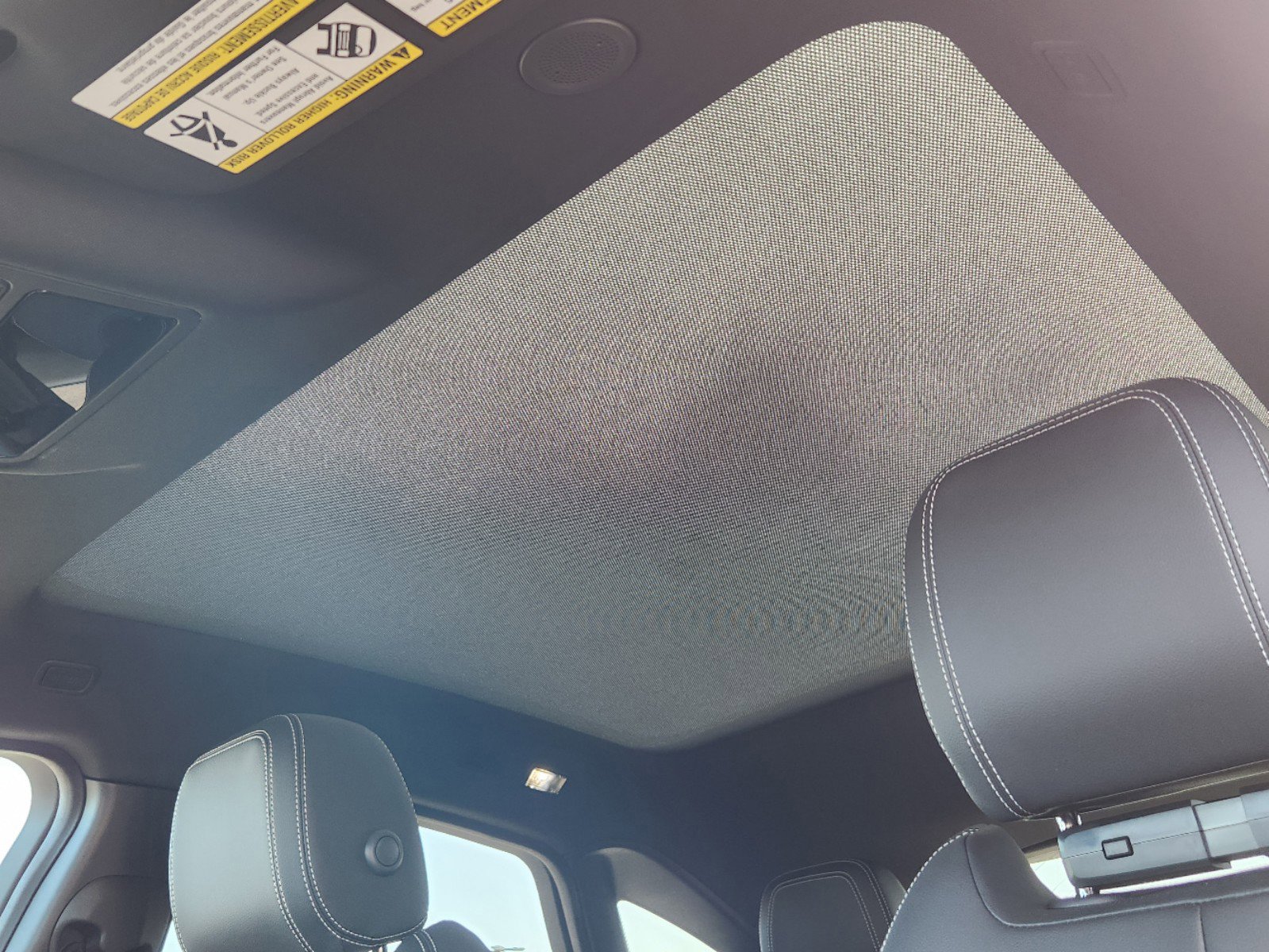 New 2024 Jaguar E-PACE R-Dynamic SE image 24