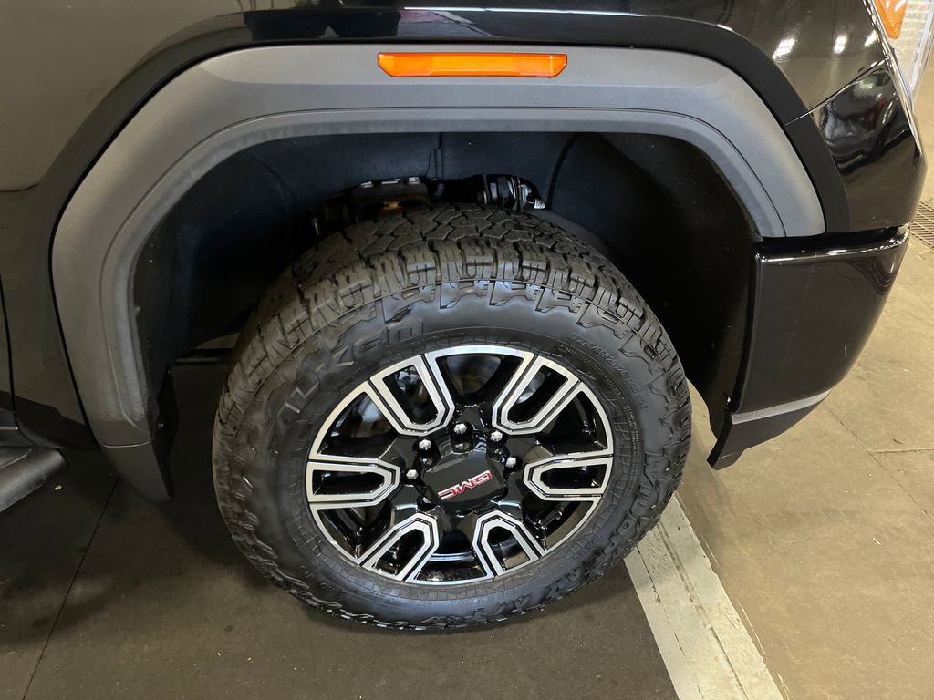 Certified 2023 GMC Sierra 2500 AT4 image 9