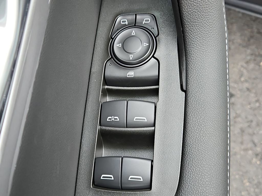 New 2026 Chevrolet Blazer LT w/ Convenience Package FWD image 23