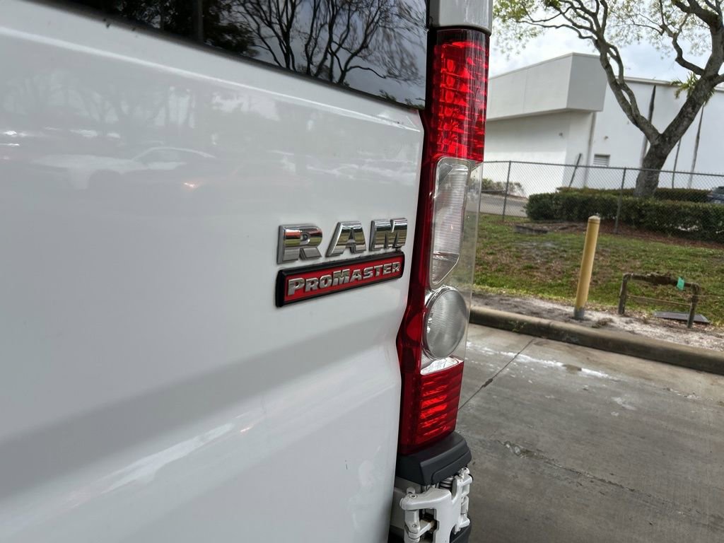 Used 2017 RAM ProMaster 2500 w/ Interior Convenience Group image 16