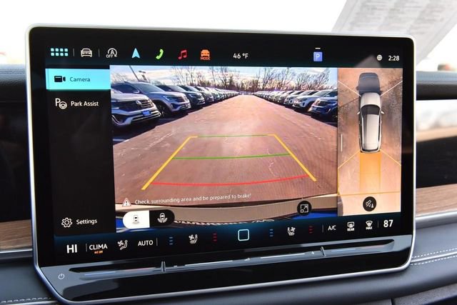 Certified 2026 Volkswagen Tiguan SEL R-Line image 13