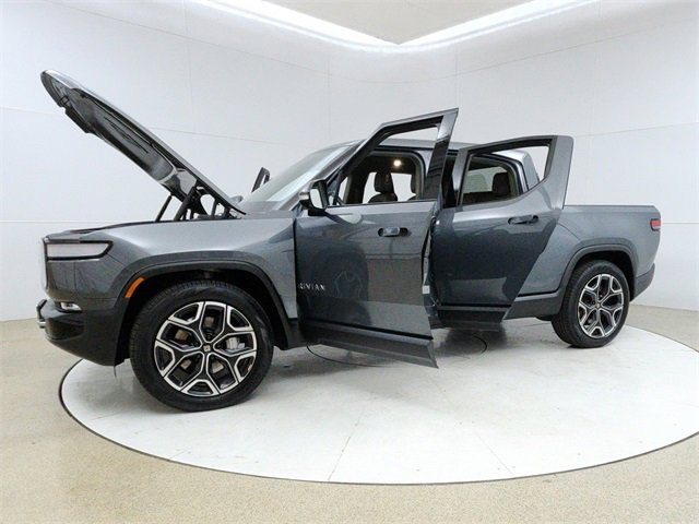 Used 2023 Rivian R1T Adventure image 10