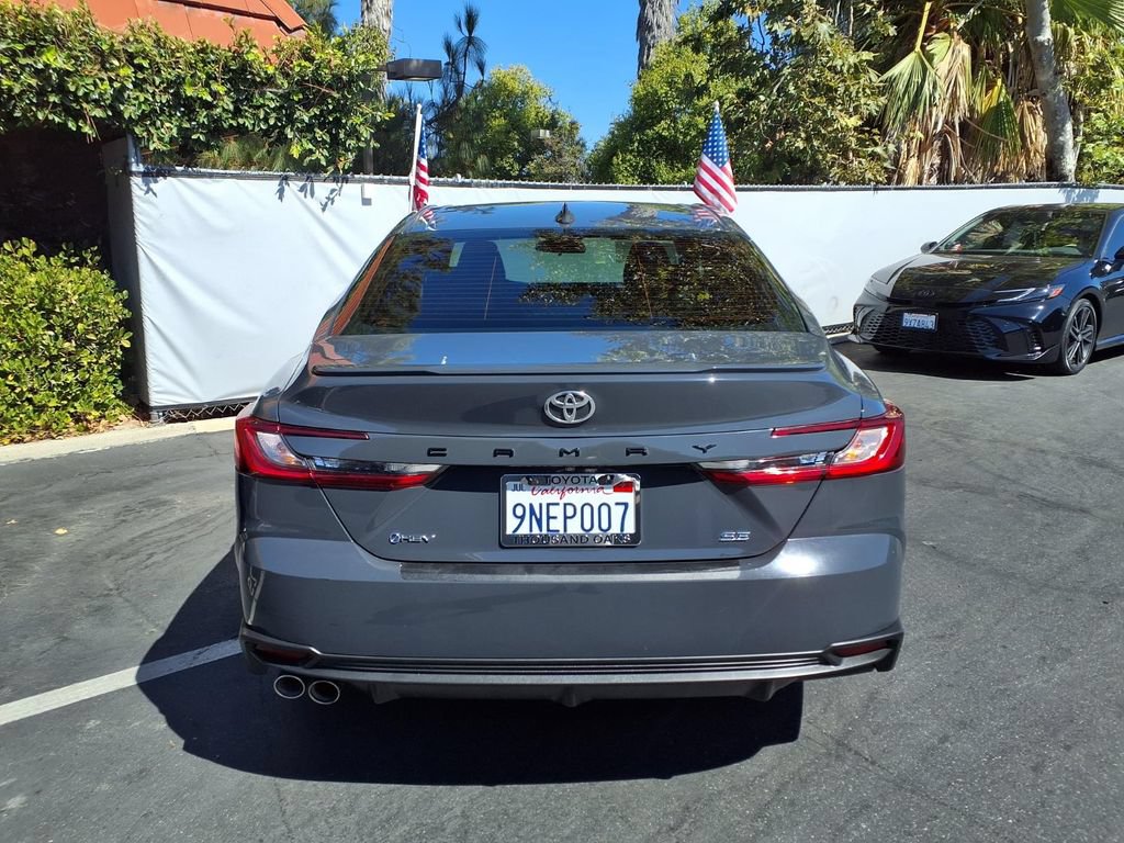 Used 2025 Toyota Camry SE FWD image 6