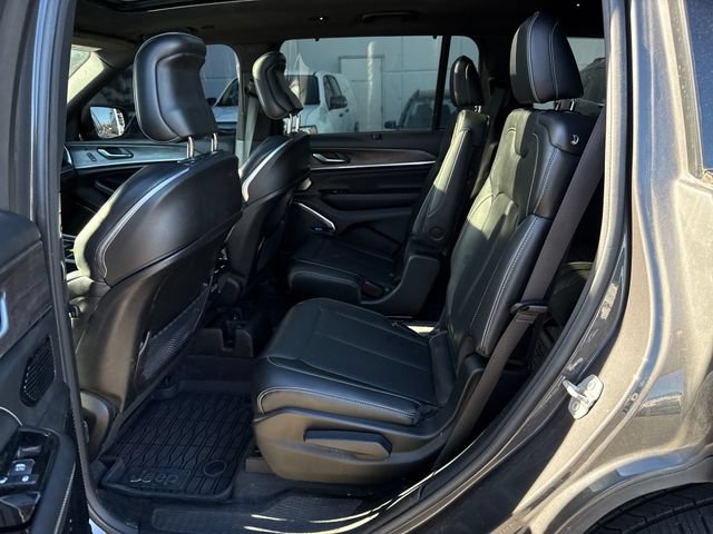 Used 2022 Jeep Grand Cherokee L Overland w/ Advanced Protech Group III AWD/4WD image 14