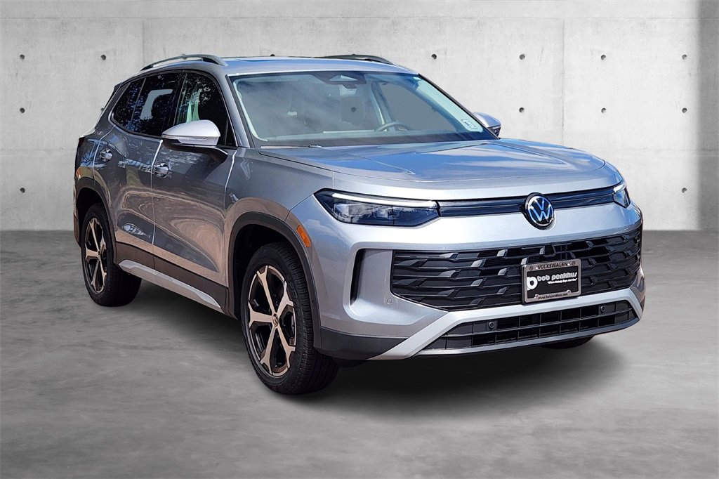 New 2025 Volkswagen Tiguan SE