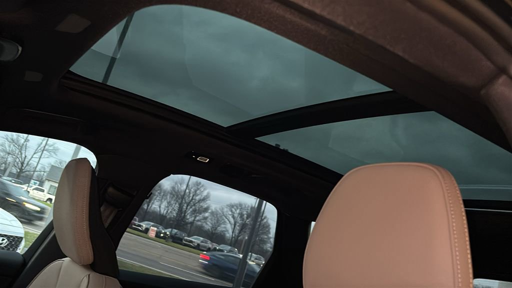 New 2026 Volvo XC60 T8 Plus w/ Climate Package image 10